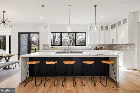 1070 Carper St, Mclean, VA 22101 photo 22
