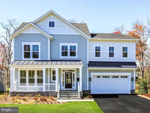 3200 Glenwood Pl, Falls Church, VA 22041