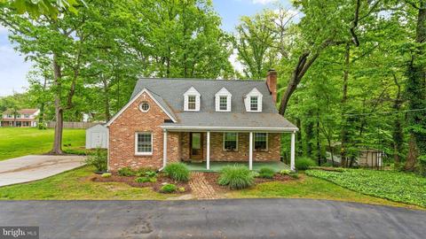 8321 Rolling Rd, Springfield, VA 22153