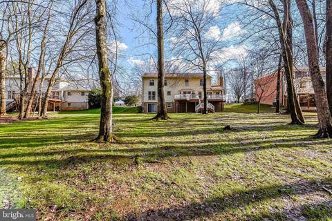 916 Ridge Dr, Mclean, VA 22101 photo 4