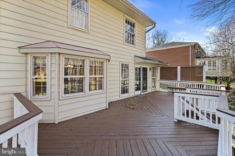 916 Ridge Dr, Mclean, VA 22101 photo 8