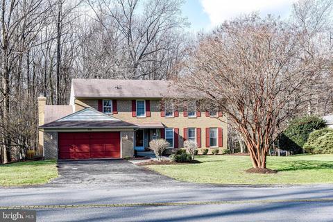 916 Ridge Dr, Mclean, VA 22101 photo 1