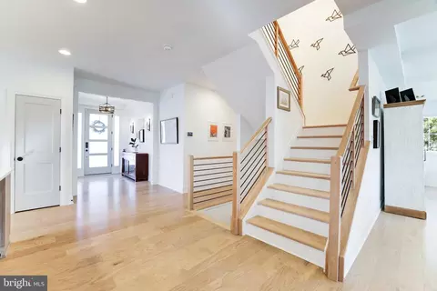1539 Spring Vale Ave, Mclean, VA 22101 photo 6