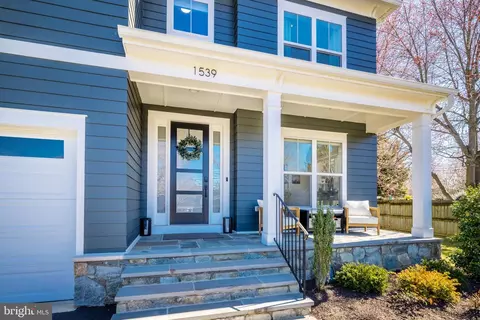 1539 Spring Vale Ave, Mclean, VA 22101 photo 2