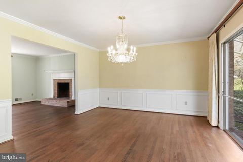 1105 Flor Ln, Mclean, VA 22102 photo 11