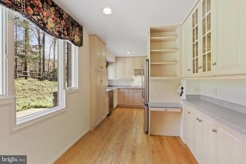 1105 Flor Ln, Mclean, VA 22102 photo 13