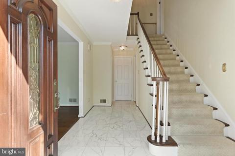 1105 Flor Ln, Mclean, VA 22102 photo 5