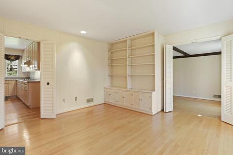 1105 Flor Ln, Mclean, VA 22102 photo 19