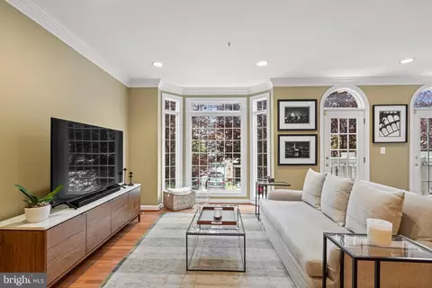 7717 Spoleto Ln #7, Mclean, VA 22102