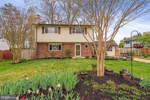 8811 Kenilworth Dr, Springfield, VA 22151