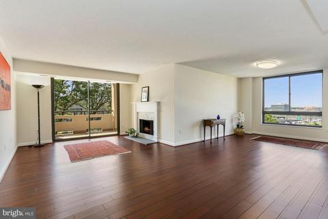 1808 Old Meadow Rd #1114, Mclean, VA 22102