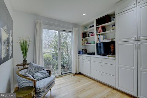 11074 Thrush Ridge Rd, Reston, VA 20191 photo 10