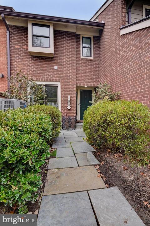 11074 Thrush Ridge Rd, Reston, VA 20191 photo 34