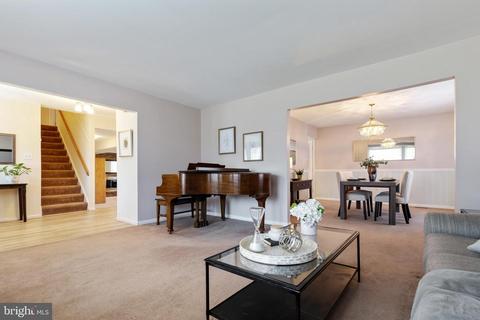 7117 Sontag, Springfield, VA 22153 photo 4