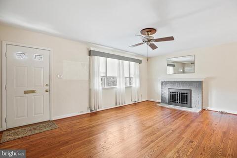 7418 Jervis St, Springfield, VA 22151 photo 2