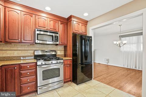 7418 Jervis St, Springfield, VA 22151 photo 10