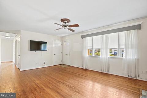 7418 Jervis St, Springfield, VA 22151 photo 4