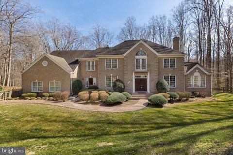 6105 Innisvale Dr, Fairfax Station, VA 22039