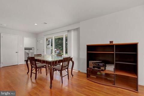 7503 Dunston St, Springfield, VA 22151 photo 10
