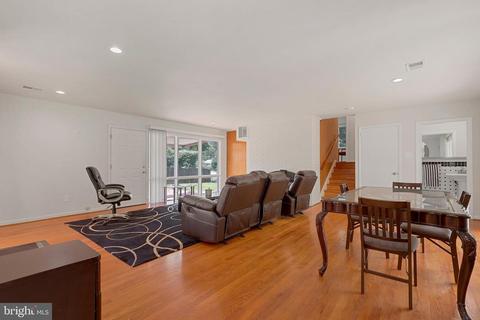 7503 Dunston St, Springfield, VA 22151 photo 3