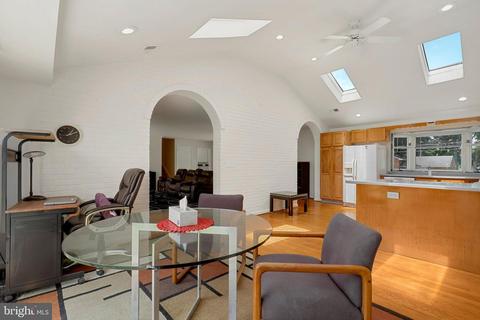 7503 Dunston St, Springfield, VA 22151 photo 14