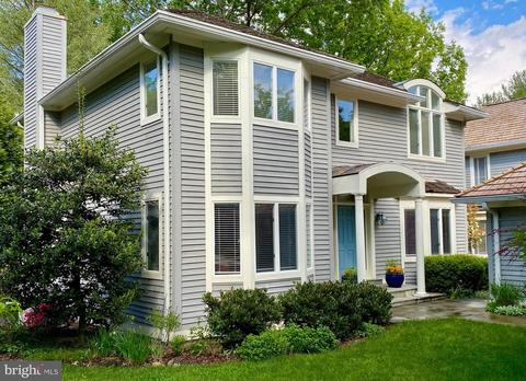 1584 Regatta Ln, Reston, VA 20194