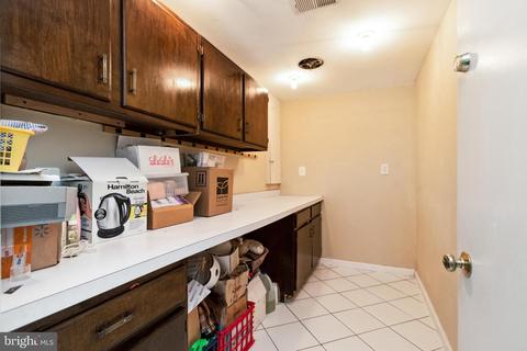 10801 Midsummer Dr, Reston, VA 20191 photo 32