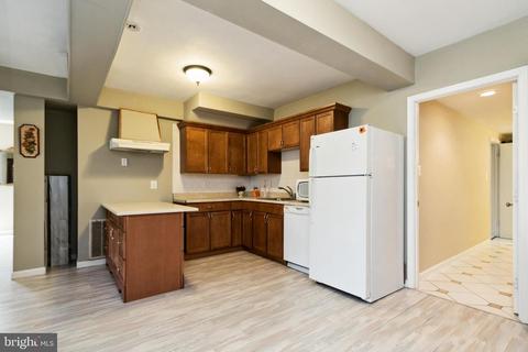 10801 Midsummer Dr, Reston, VA 20191 photo 46