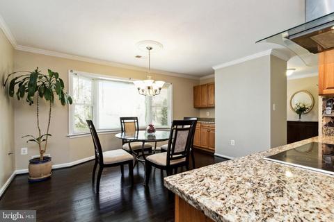 10801 Midsummer Dr, Reston, VA 20191 photo 16