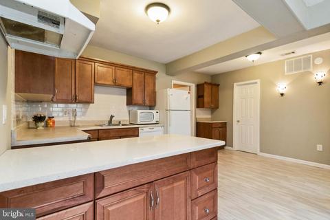 10801 Midsummer Dr, Reston, VA 20191 photo 47