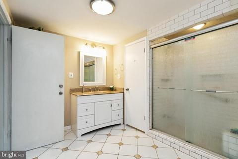 10801 Midsummer Dr, Reston, VA 20191 photo 40