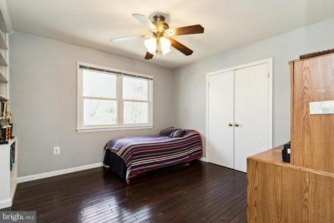 10801 Midsummer Dr, Reston, VA 20191 photo 28