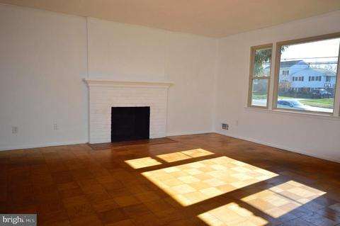 5217 Queensberry Ave, Springfield, VA 22151 photo 5