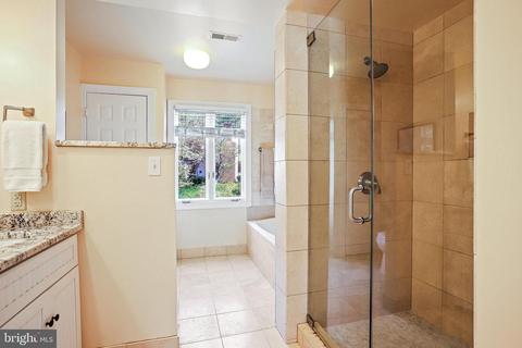 1014 Broad Branch Ct, Mclean, VA 22101 photo 28