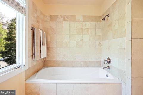 1014 Broad Branch Ct, Mclean, VA 22101 photo 29
