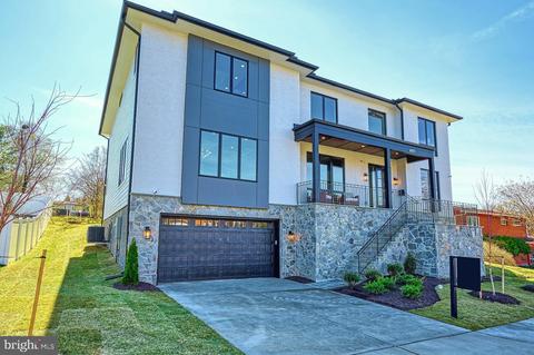 6805 Old Chesterbrook, Mclean, VA 22101 photo 3
