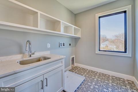 6805 Old Chesterbrook, Mclean, VA 22101 photo 51