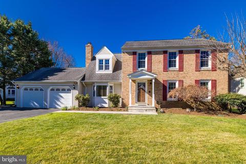3506 Lillard Ct, Fairfax, VA 22033