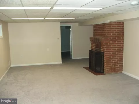 6613 Hackberry St, Springfield, VA 22150 photo 12