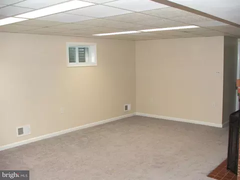 6613 Hackberry St, Springfield, VA 22150 photo 11