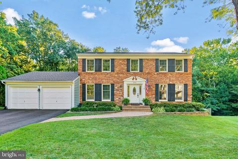 9113 Octavia Ct, Springfield, VA 22153