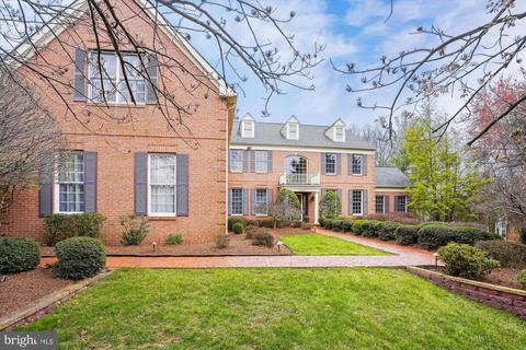 12819 Parapet Way, Oak Hill, VA 20171