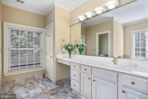 1598 Maddux Ln, Mclean, VA 22101 photo 34