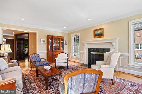 1598 Maddux Ln, Mclean, VA 22101 photo 5