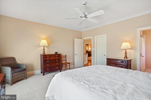 1598 Maddux Ln, Mclean, VA 22101 photo 38