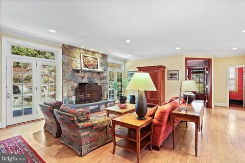 1598 Maddux Ln, Mclean, VA 22101 photo 21