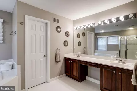 1111 Northwind Dr, Reston, VA 20194 photo 20