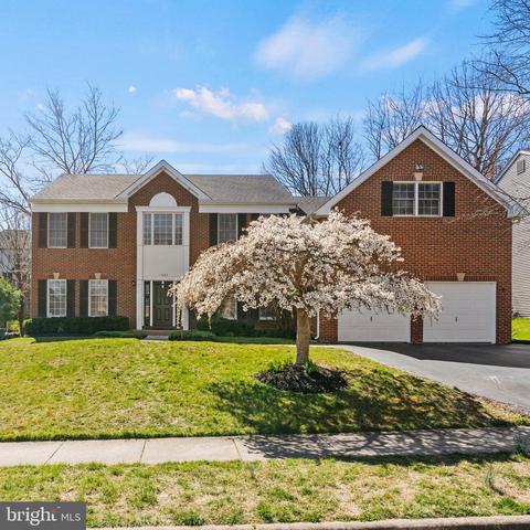 1507 Thurber St, Herndon, VA 20170