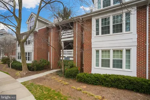 11170 Beaver Trl, Reston, VA 20191