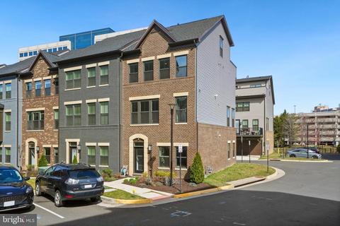13219 Lake Waterview Way, Herndon, VA 20171
